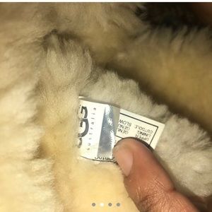 Bailey button sand Ugg’s